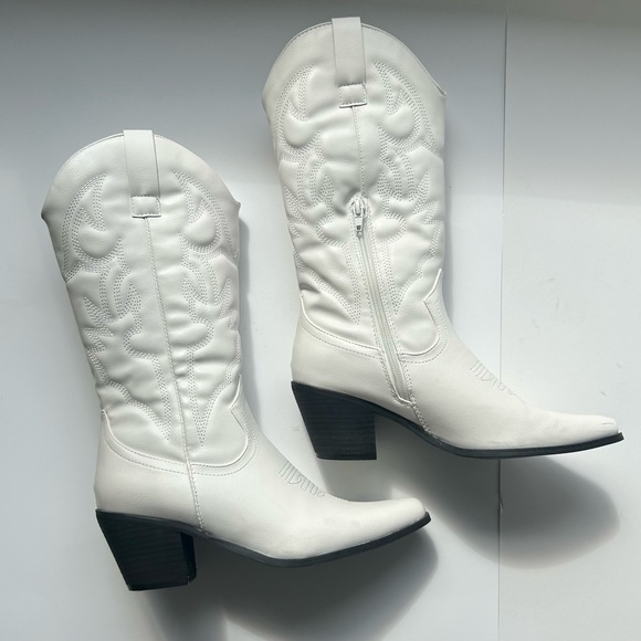 THERAPY Clayton Boots White (Women Size 7 M) by PRINCESS POLLY - Picture 11 of 11